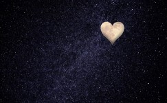 Gerçek Aşk Yıldızlar Kadardır !